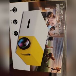 LED Projector - Yellow and White